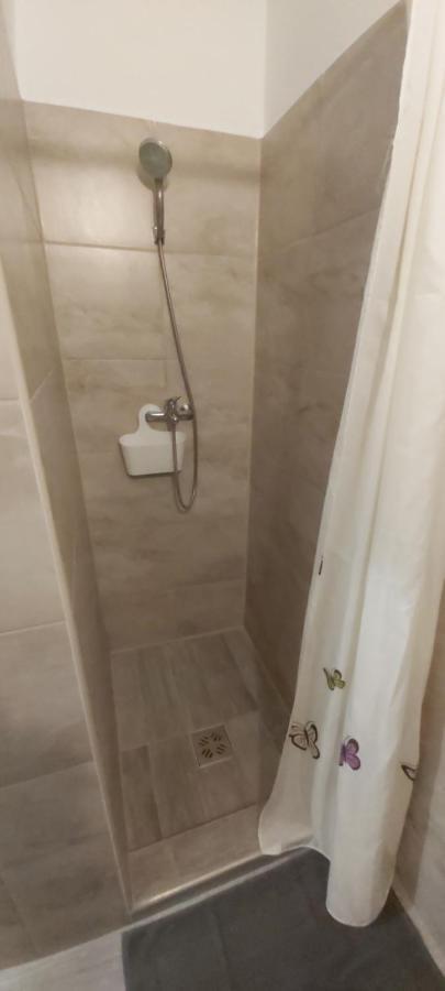 Lali Apartman Балатонудвари Экстерьер фото